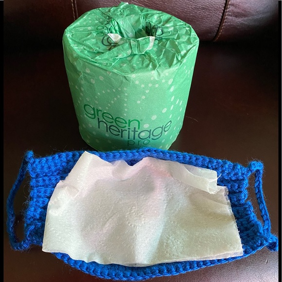 Hand-knitted Face Mask - Picture 5 of 11